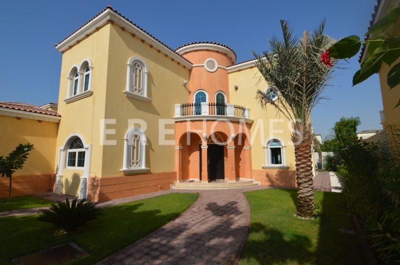 Amazing Deal-Five Bed Legacy In Package 1-Vacant Now Er R 15358