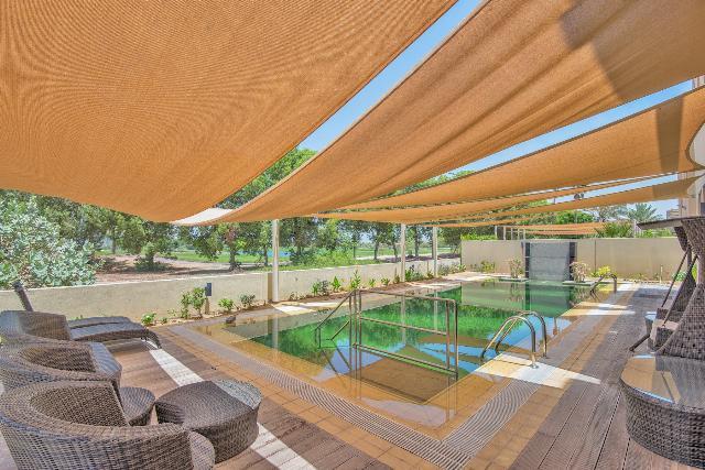 Golf Course Villa-The Lakes-Hattan 1