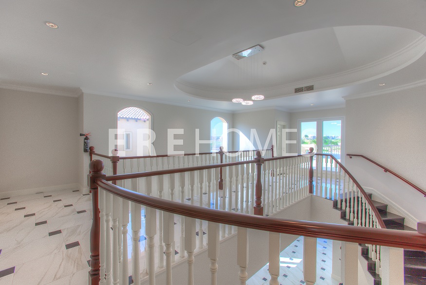 A3d Type For Sale In This Brand New Tower, Positioned On A Mid Floor With Partial Sea Views. Er S 5530