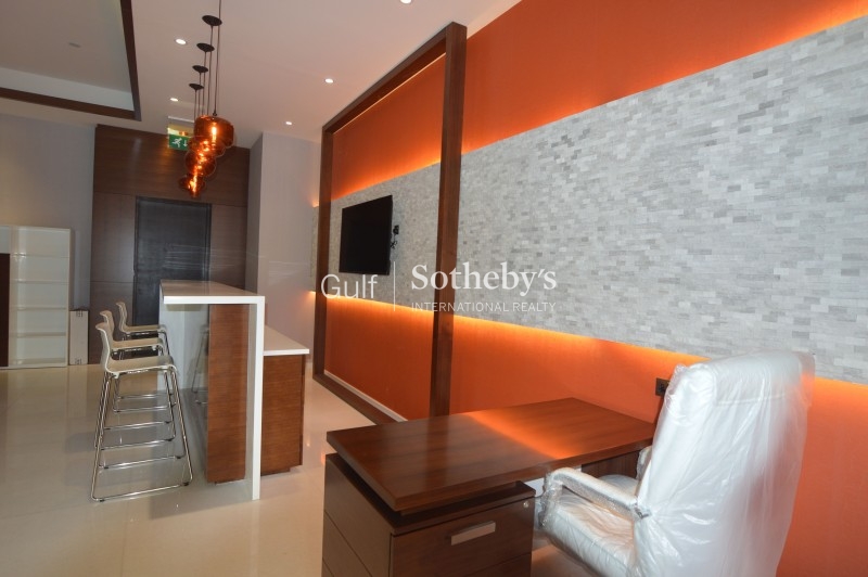 Fully Furnished Office In Address Marina 