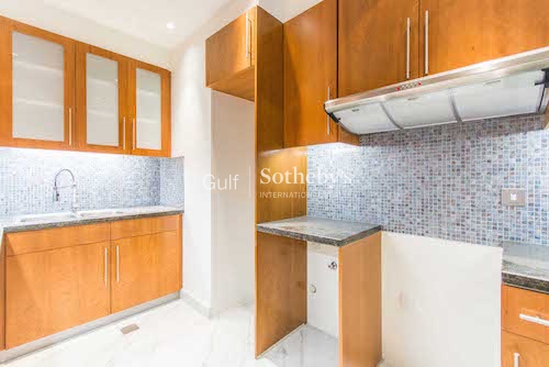 Central Park Towers-1br-Unfurnished