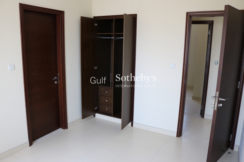 Stunning 2 Bedroom Apartment In Fairways Available Now Er R 15293