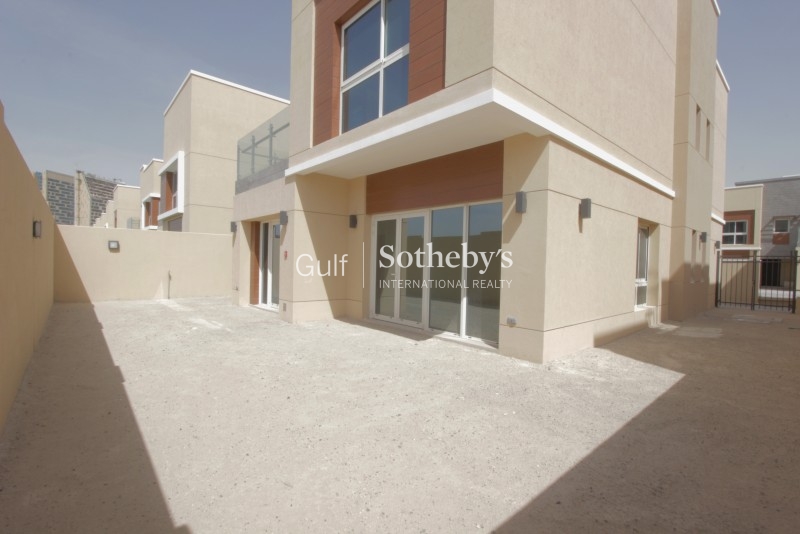 High Floor, 1 Bed, Burj Views A, Downtown - 115,000 AED ER R 11746