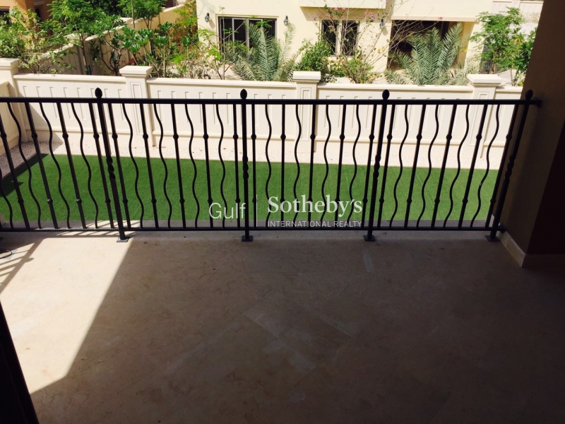 Beautiful Serena Style 5 Bedroom Villa In Sienna Lakes