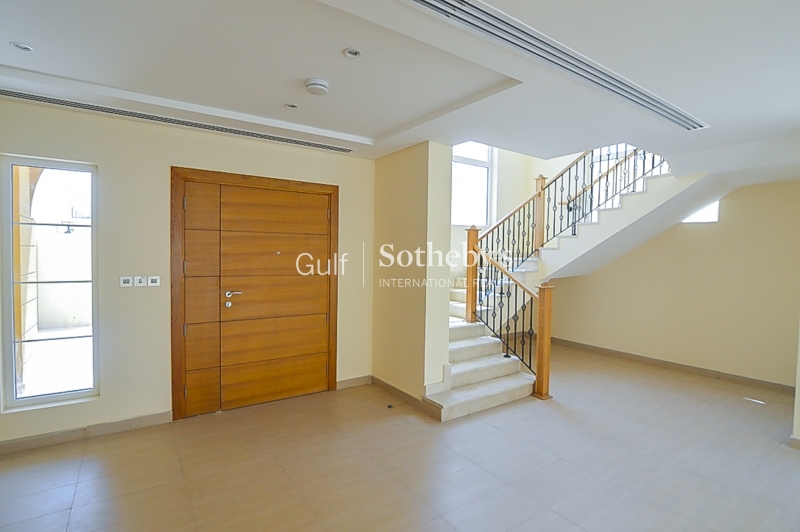 4 Bedroom Legacy Style Villa For Rent 