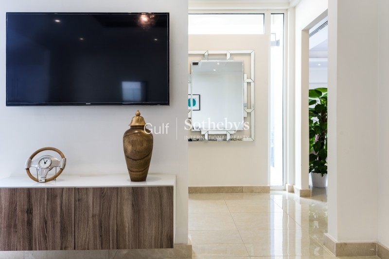 Stunning 1br Apartment In The Links Available To View Now Er R 15376