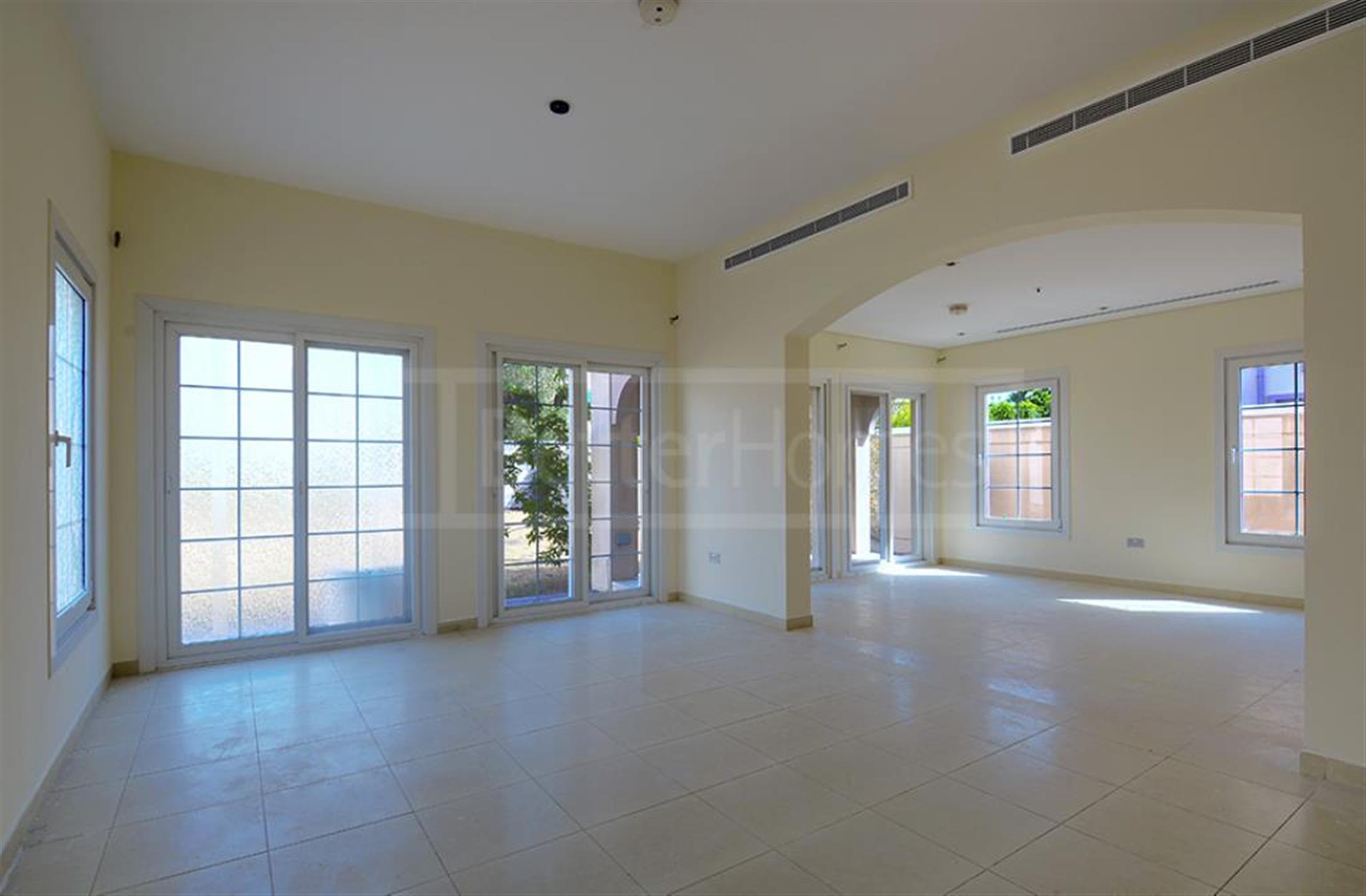 Corner Unit Arabian Style Villa With Garden In Arabian Villas