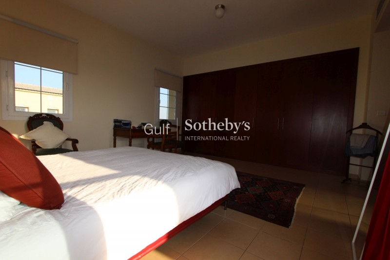 Beautiful One Bedroom Apartment. Downtown Er R 11990