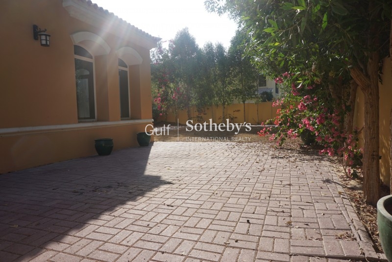 Sought After Beautiful Furnished 1 Bedroom Apartment, Miska 4,emaar, Er 7626