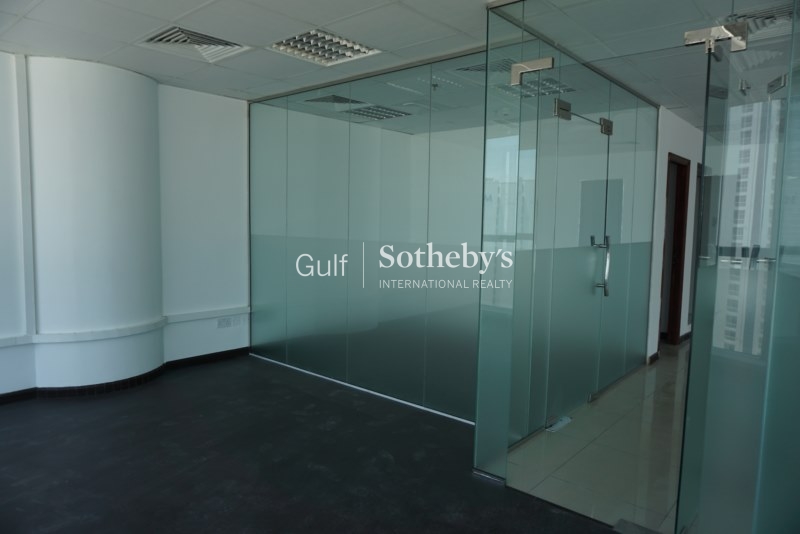 Fitted Office With Pantry In Smart Heights