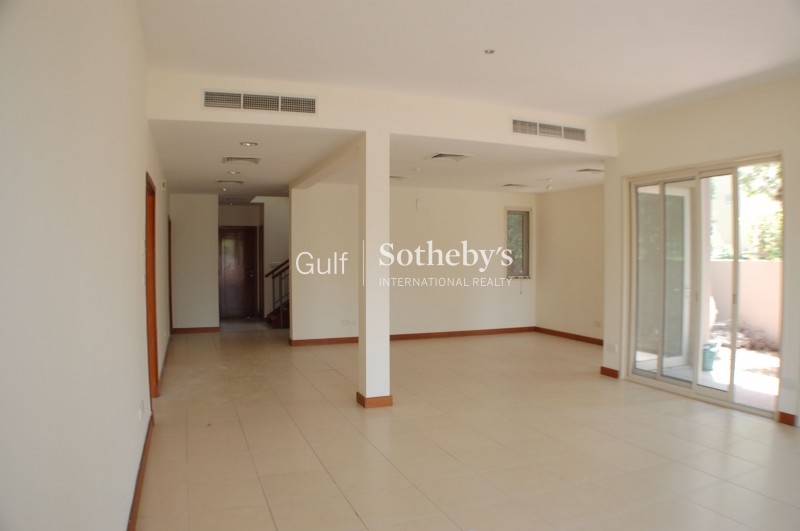 Ere Homes Offer Exclusive D Type In Marina Residence On High Floor Vacant August 2014 Er R 9346