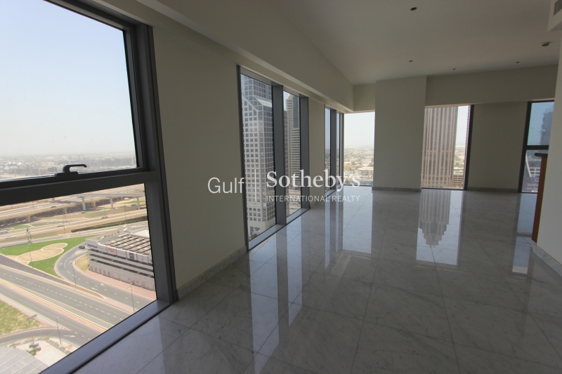 Large Corner One Bedroom-Amazing Views