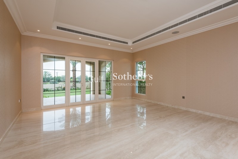 1/jbr Luxury Beachfront Living With Dubai Eye View