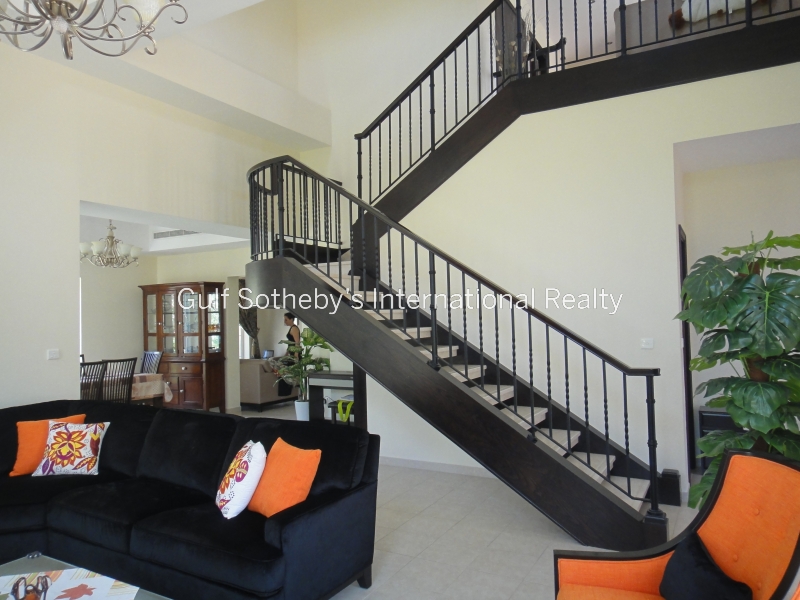 Best Deal 4 Bed Villa In Terra Nova Available
