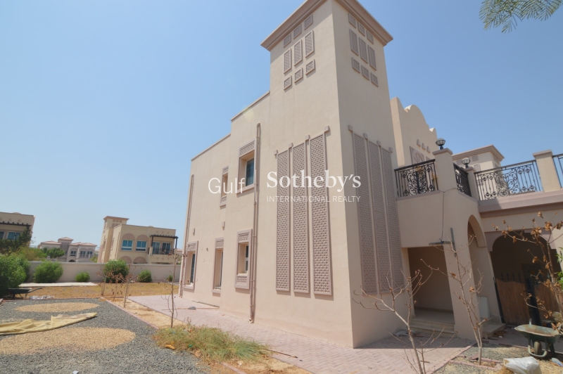Amazing 2 Bedroom Villa Available Now 