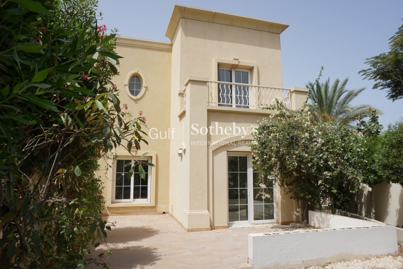 Fully Refurbished 4br Plus Maid'S Part Lake View