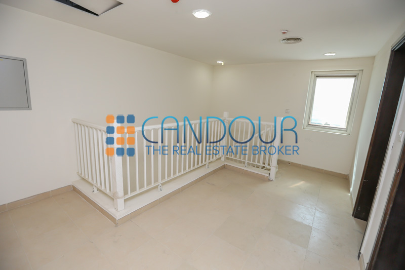 Golf View Spacious 2B Duplex in Sports City