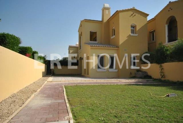 Backing Onto Pool, Palmera B Type, 2 Bed Plus Study Er R 11032