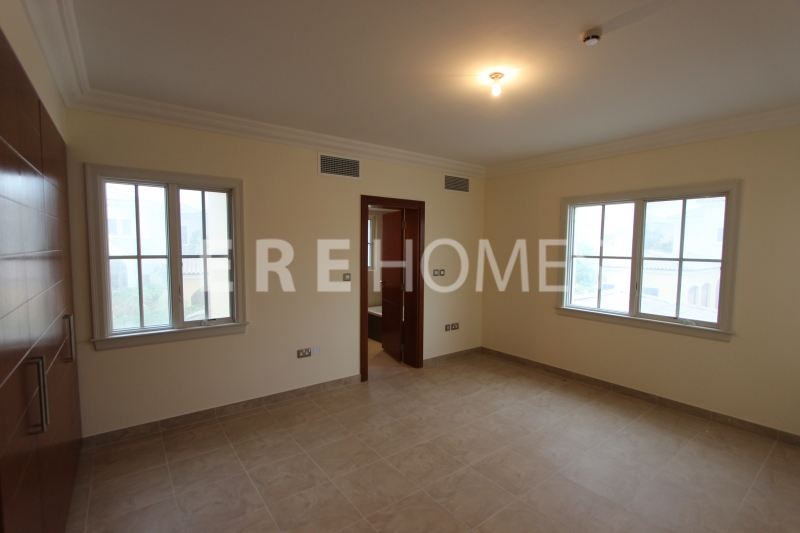 Low Floor, 1489 Sq.ft. Total Size, Southridge Tower 1, 2 Bedrooms, Downtown Dubai Er-S-3518 