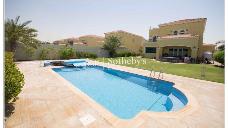 Amazing 4 Bedroom Villa Available Now
