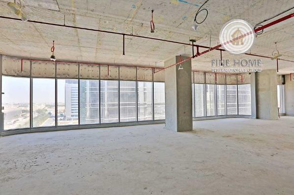 Specious Office In Al Khaleej Al Arabi Street
