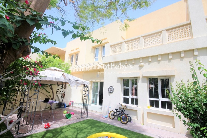 Well Maintained Cm Villa Avail 1st June