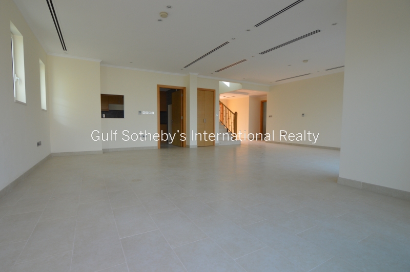 Best Price Falcon City 4br Semi Detached Townhouse