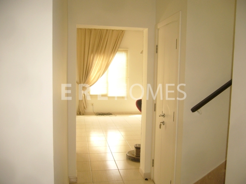 C Type Vacant Barari Villa Private Plot
