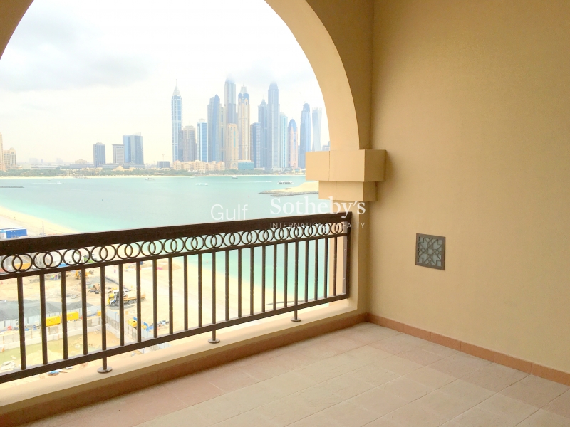 Fairmont South-2br-Marina Skyline View