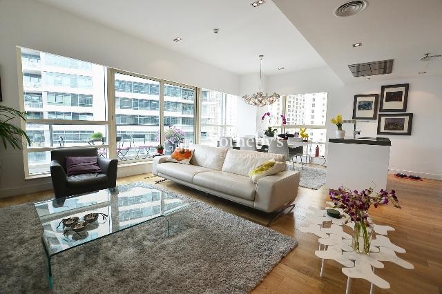Upgraded Duplex Apartment-Marina Quay