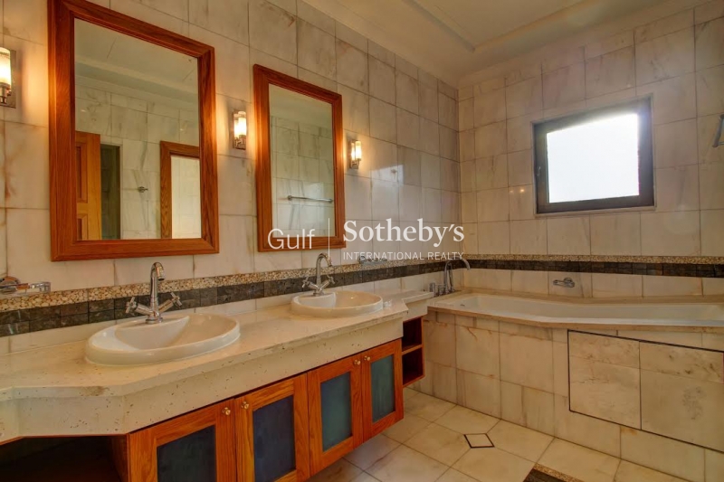 Upgraded 1br-Central Park Tower-Difc
