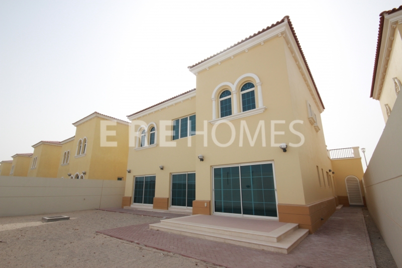 Unbelievable Value Four Bedroom Villa Jumeirah Park Er R 13983