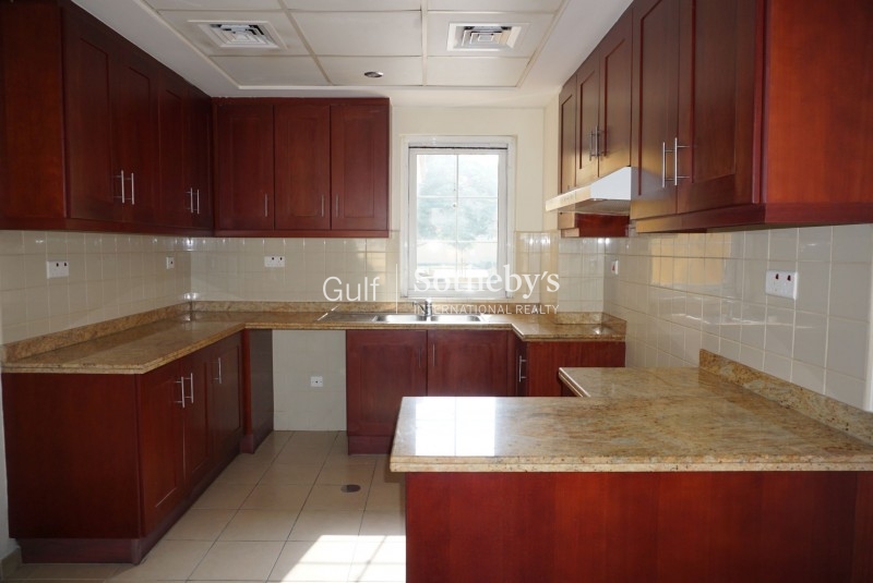 Stunning Rare Mirabella 5 Bed Sienna Lakes Er R 12269