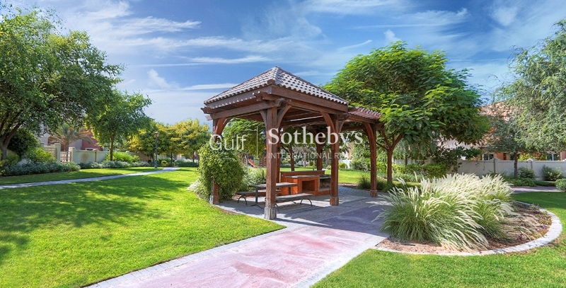 Imposing Six Bedroom Type 18 Villa On Large Plot Er S 8110