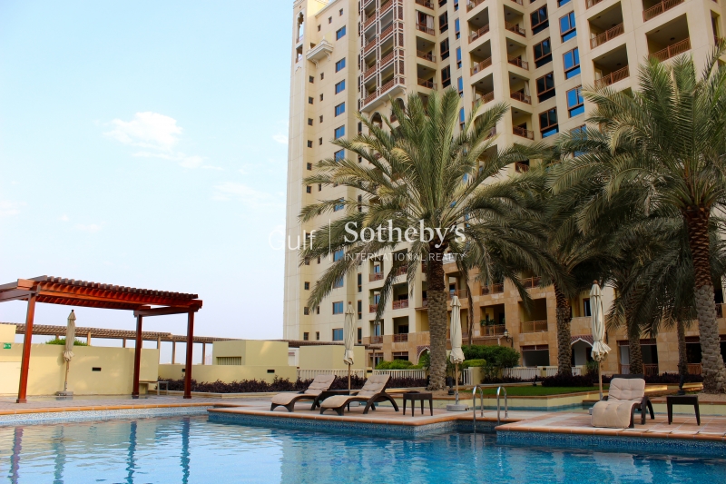 Low Floor-2br Apartment-Garden View