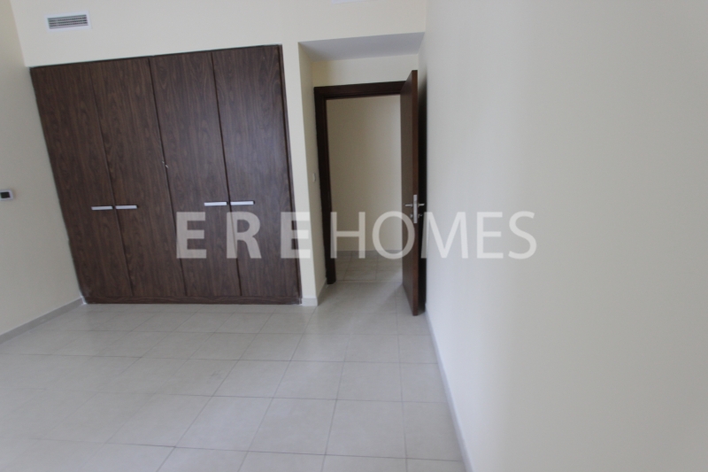 Executive 1 Bedroom Apartment Ready To Move Quickly
