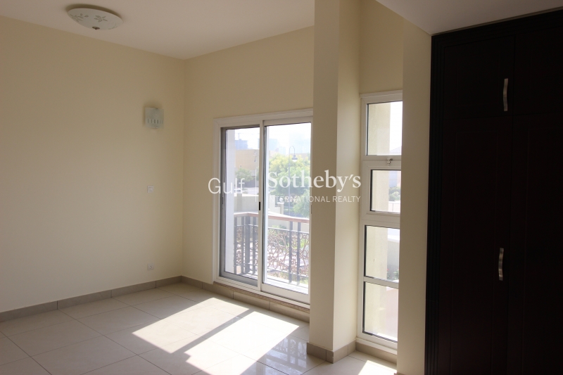 Golf Course View 5 Bedrooms With Maids