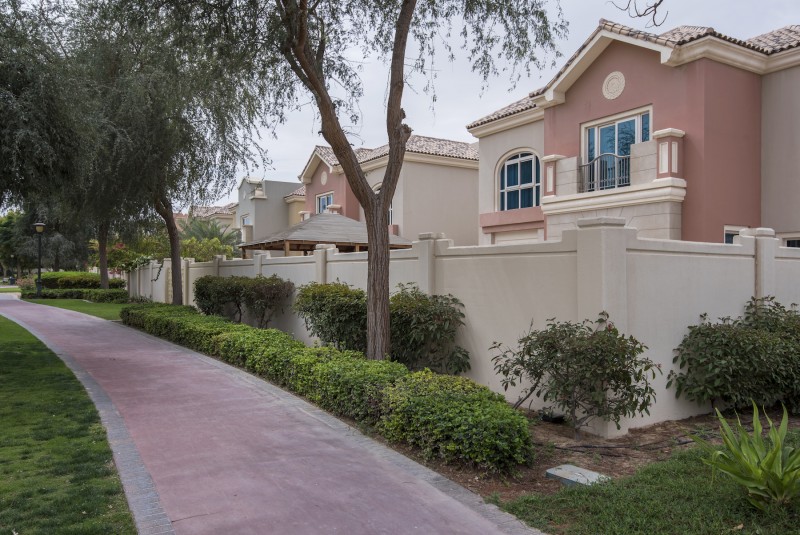 Victory Heights-Oliva-4br Townhouse