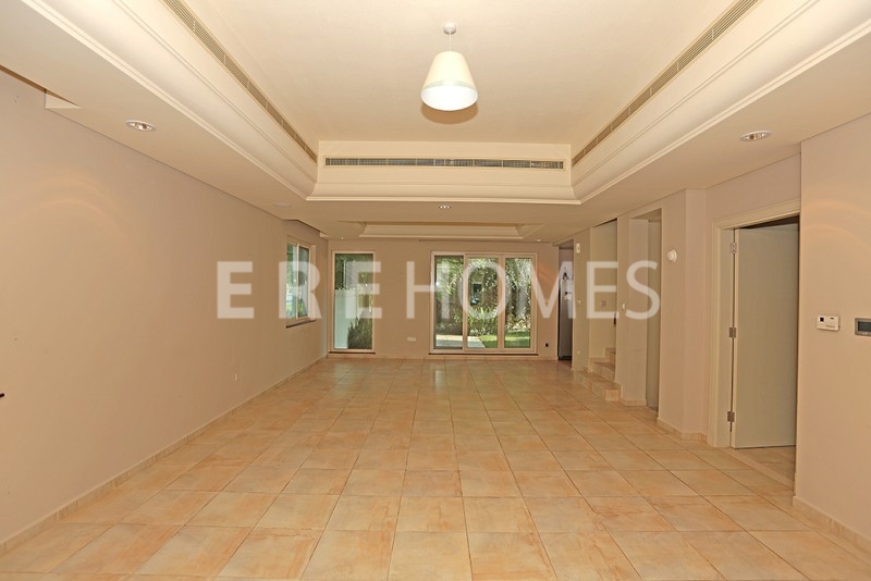 Jumeirah Golf Estates, 5 Bed Plus Maids Study And Family Room. Er R 10225