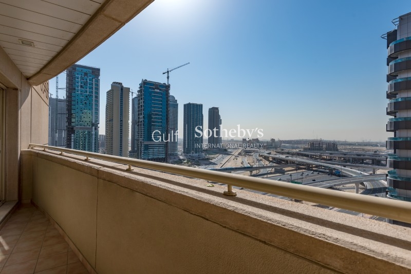 Extensivly Upgraded 2m. Sold With Furniture Er-S-6605