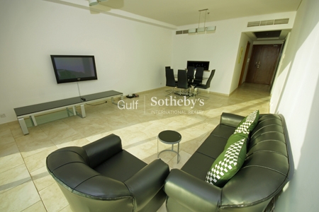 Mid Floor With Full Sea Views In Great Condition