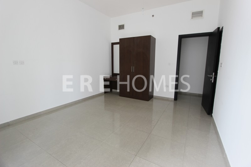 Well Priced, High Floor 1 Bed, Standpoint A, Downtown-110,000 Er R 10917