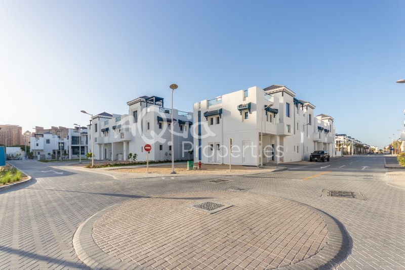 3 Br Th For Sale In Palma Residence