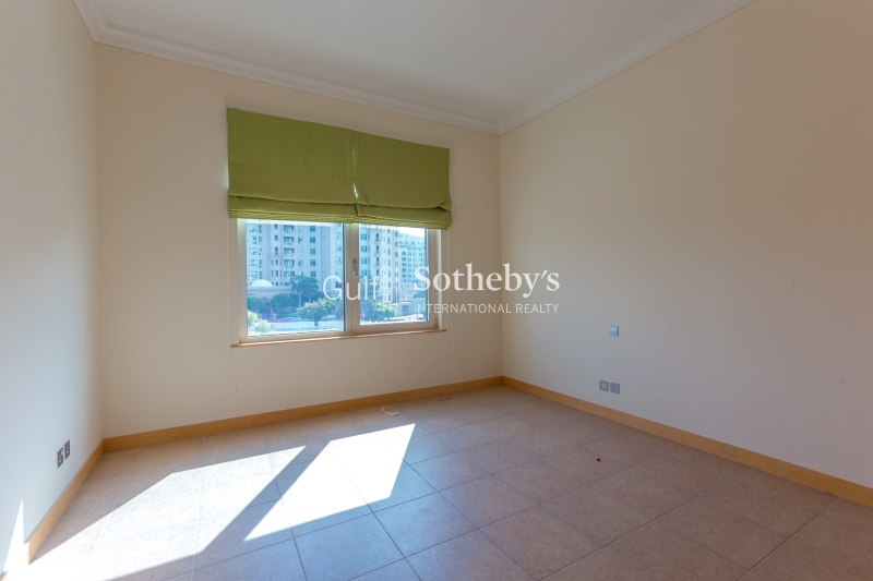 Brand New Upgraded Legacy Style 5 Br Villa 