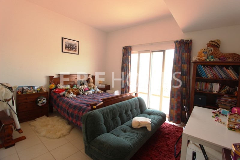 Duplex 3 Bedroom Plus Maid In Sky Gardens Er S 6051
