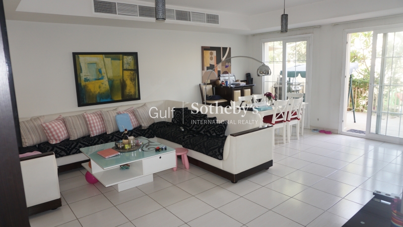 High Floor Cosy One Bedroom Er S 7461